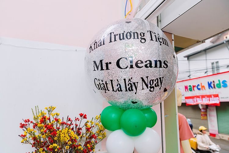 Khai trương cơ sở giặt là Mr Cleans tại 176 Nguyễn Ngọc Nại